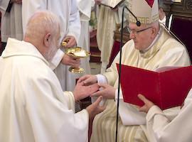 Biskup Jan Baxant vysvětil v Liberci nového kněze