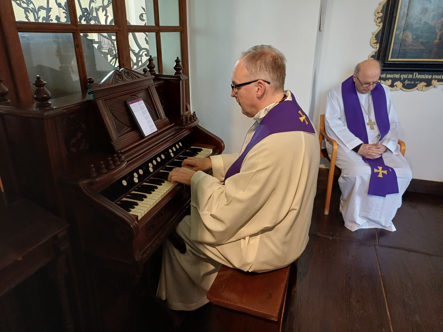 54bd6a01-90dd-4cec-a117-30496ca4