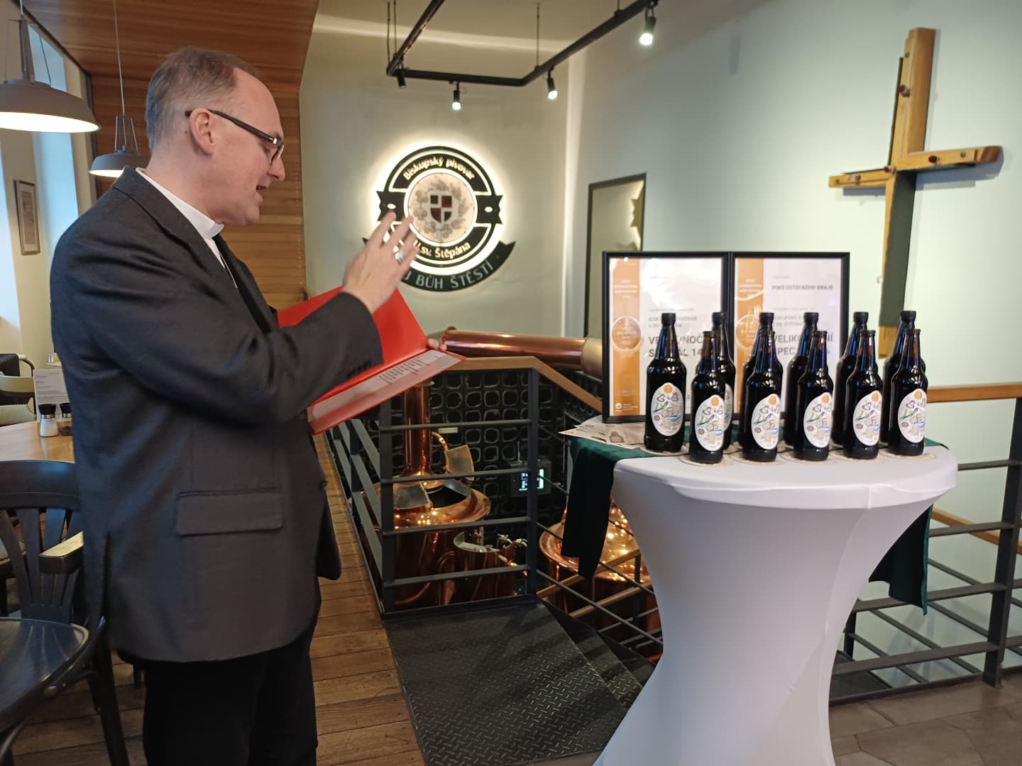 b4f757f9-b14b-4e70-91db-c9ef543b