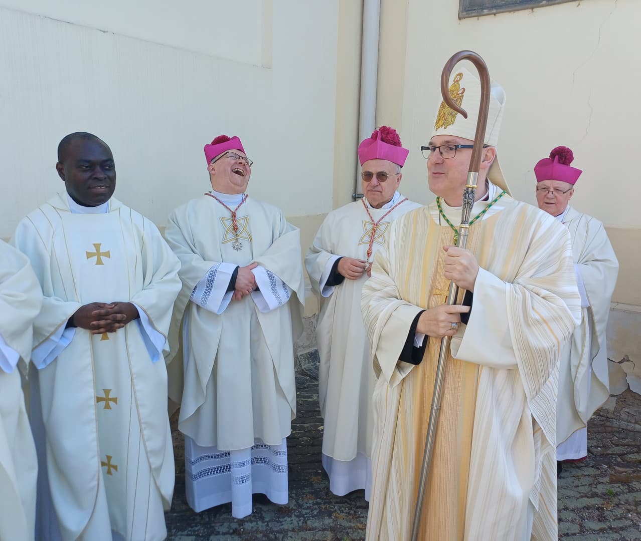 260b145c-f1c5-4e59-b980-65f895ee