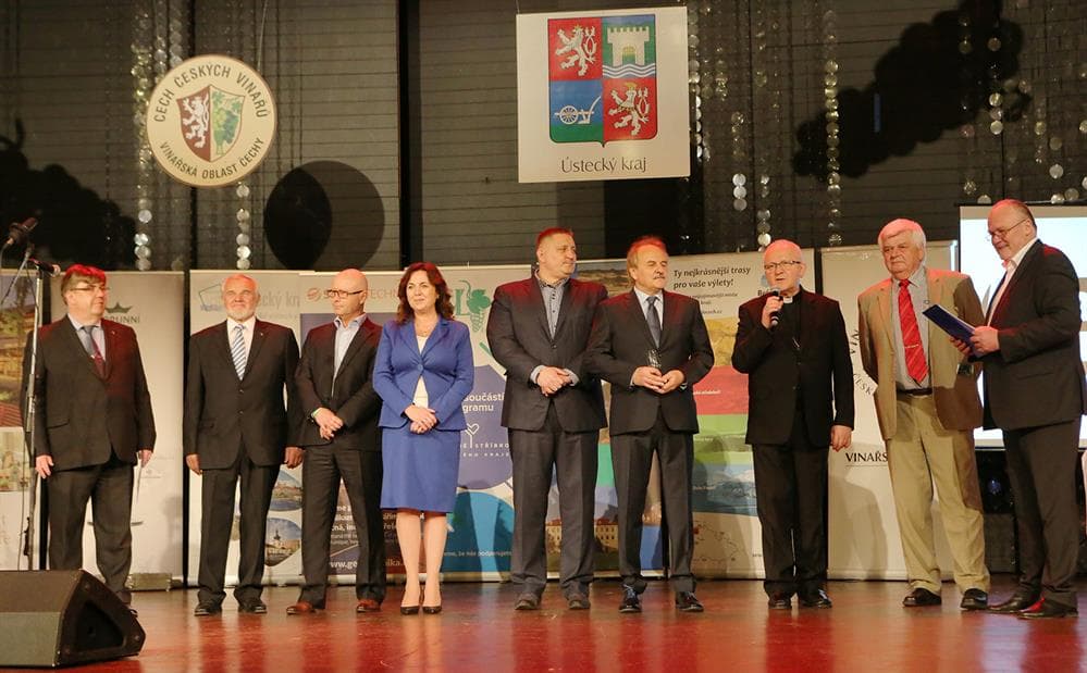e802fc2b-211e-45a6-b780-e0c6f9b8