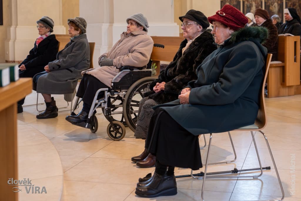 Unikát v české církvi: Zasvěcení vdov