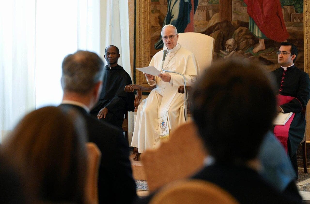 Papež o ochraně nezletilých: nejde o volitelný úkol