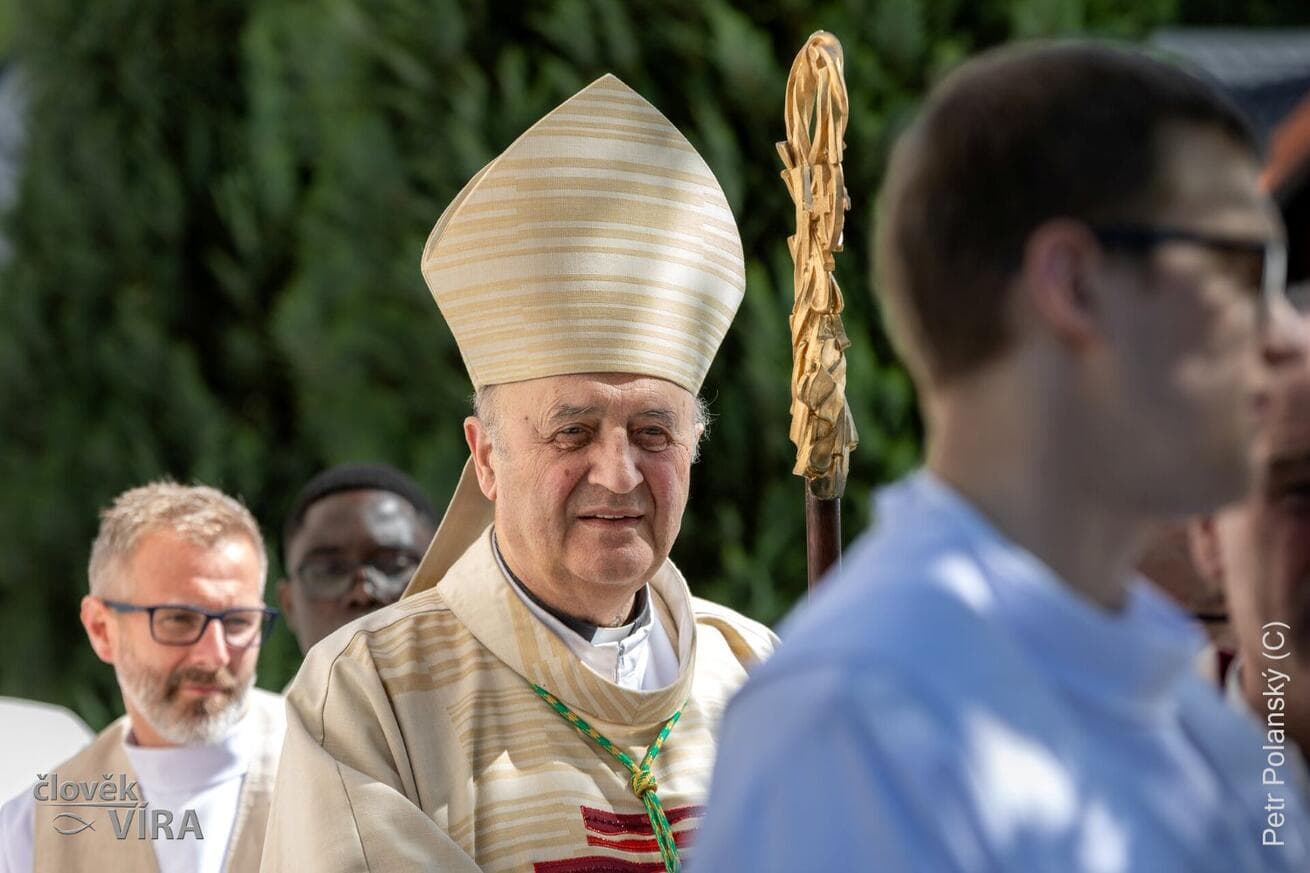 Arcibiskup Graubner se vrací do Olomouce, těší se na odpočinek i setkávání s věřícími
