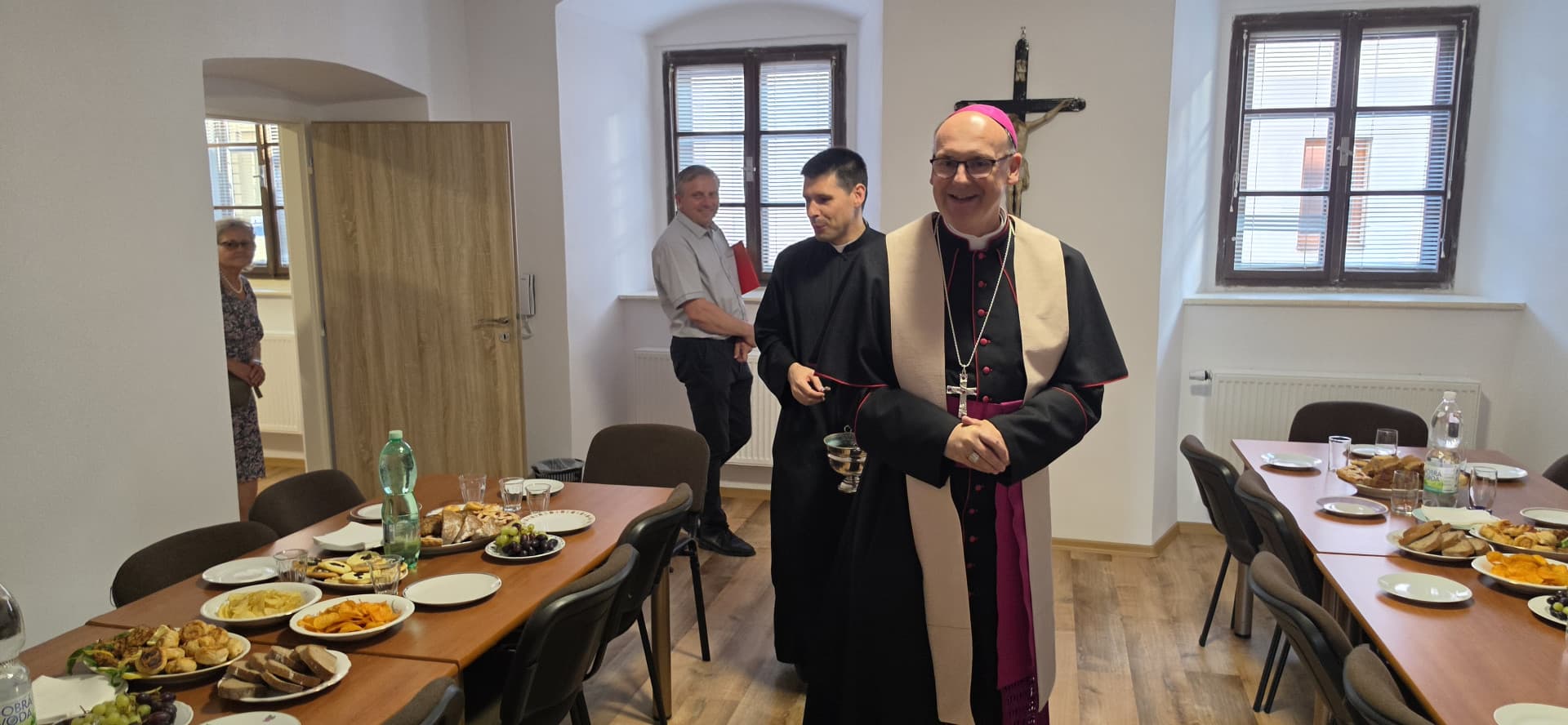 Požehnání opravené fary v Třebenicích