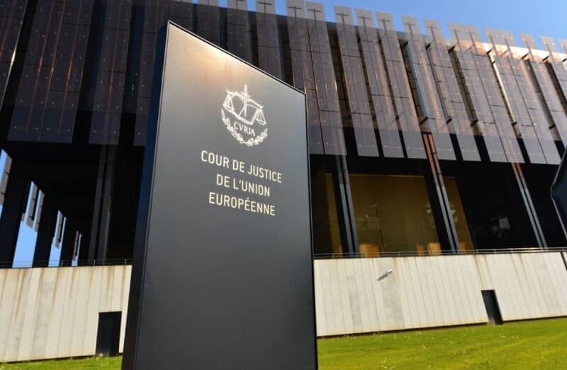 Biskupové COMECE vyjádřili obavy nad rozsudkem Soudního dvora EU o uznávání manželství osob stejného pohlaví