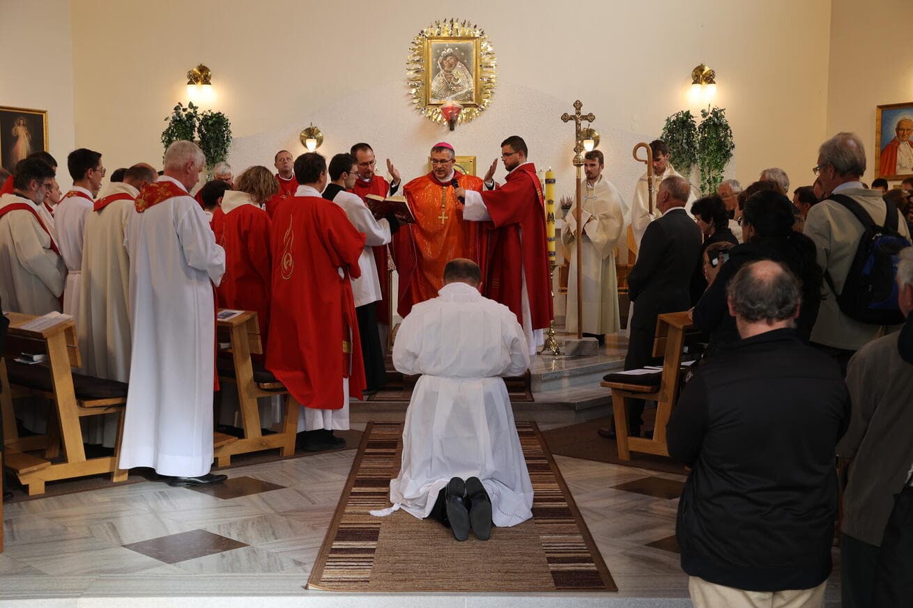 Modlitba 150 žalmů před jáhenským a kněžským svěcením