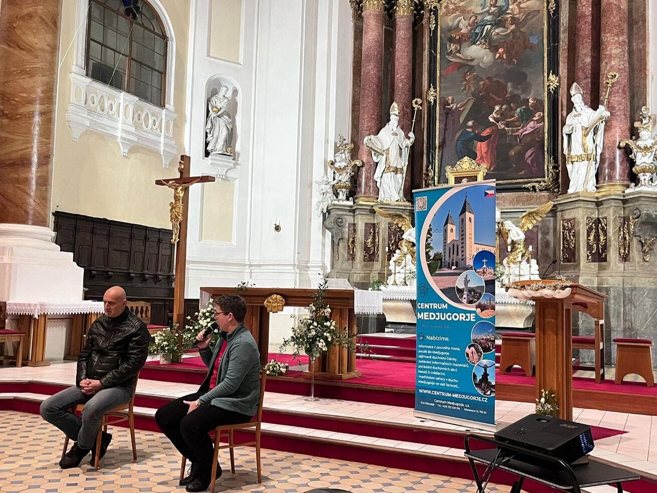 Narkoman, kterého zachránila Panna Maria, bude opět přednášet v ČR