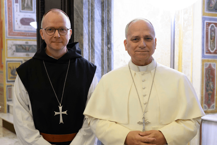 7 věcí, které byste měli vědět o biskupovi Vardenovi, exercitátorovi papeže Lva XIV.