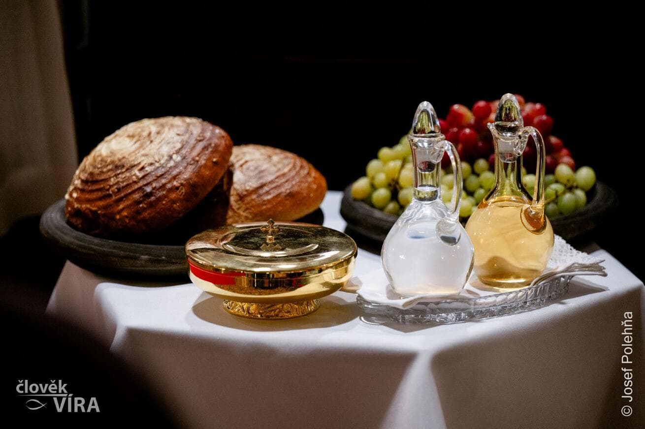 Přímé přenosy bohoslužeb od 30. března do 5. dubna 2026