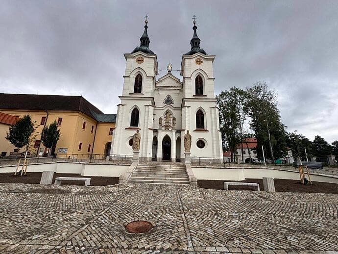 V želivském klášteře dokončena rekonstrukce hlavního nádvoří