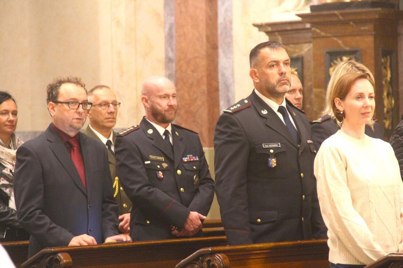 Mše svatá za Policii ČR: Nikdo nemá větší lásku než ten, kdo za své přátele položí život