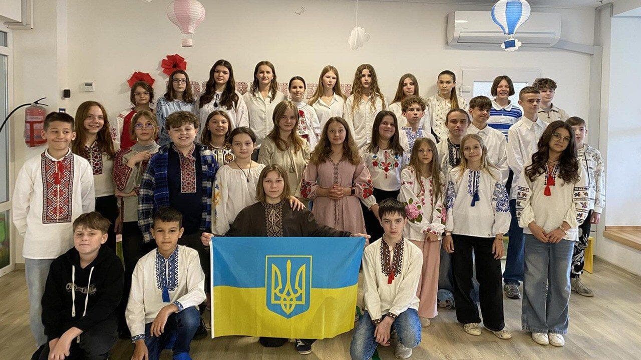 Ukrajina: Návrat do školních lavic válce navzdory