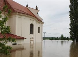 Mariánský kostel v Křešicích zaplavila velká voda