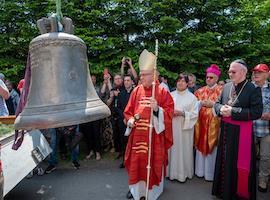 Kostel sv. Anny v Jedlce na Děčínsku má dva nové zvony