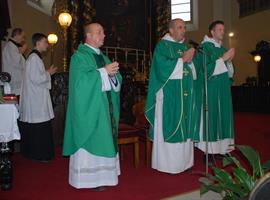 Dominikáni zahájili svoji misii mší svatou v katedrále