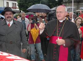 Litoměřický biskup požehnal v Chrastavě hasičskou techniku